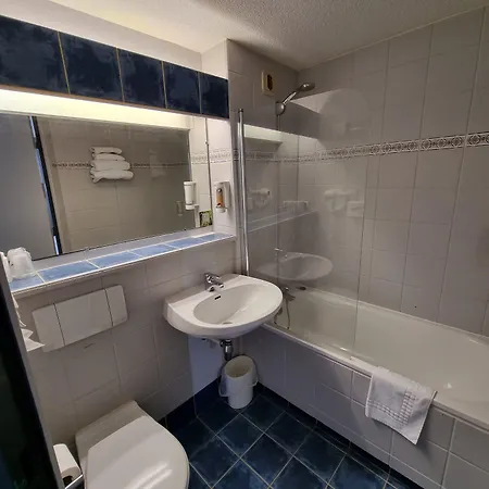 Hotell Eco Relais - Pau Nord Lons