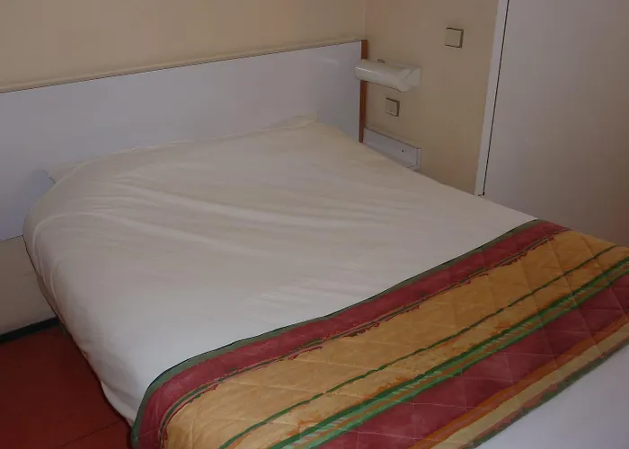 Hotel Eco Relais - Pau Nord