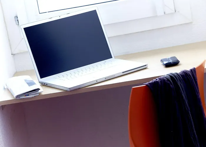 Hotel Eco Relais - Pau Nord *