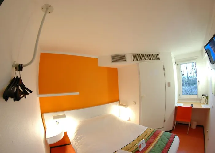 Hotel Eco Relais - Pau Nord Lons